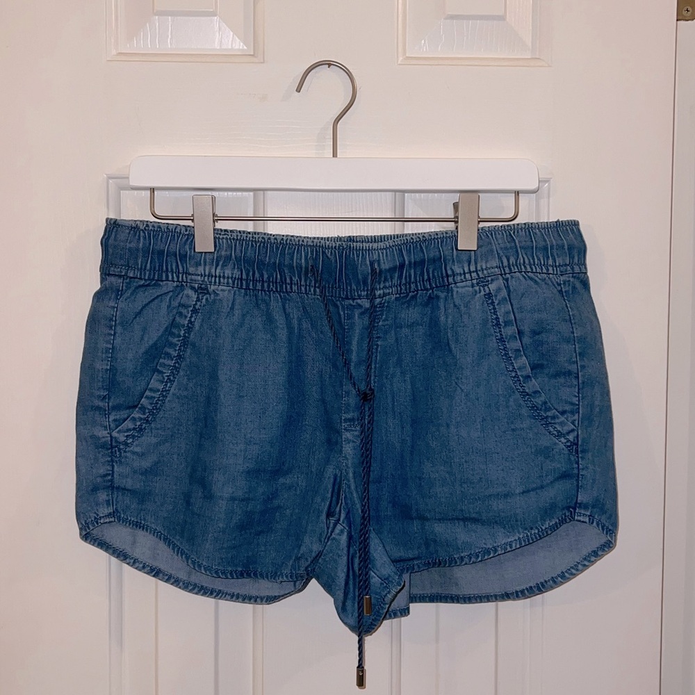 LOFT soft demon shorts with drawstring waist & pockets!